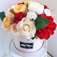 Chảnh Gấu's House - Hoa và Phụ Kiện chat bot