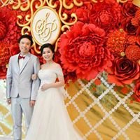 Backdrop hoa giấy đám cưới suchinshop Hà Nội chat bot